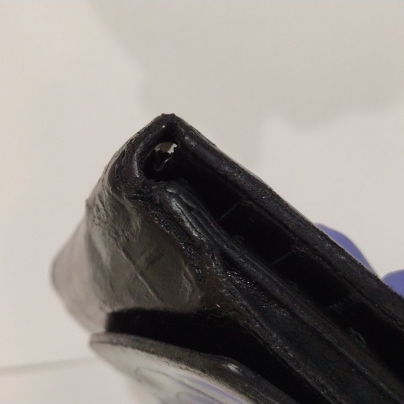 Authentic CHANEL CC Logo Black Leather Snap Wallet, Coin Purse 4.5 x 3.7 inches - Picture 7 of 15